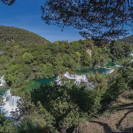 Holliday Holiday home Konjevrate